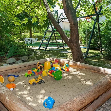 Lägenhet Alina Apartmanhaz
