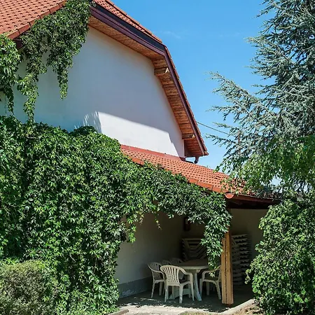 Alina Apartmanhaz Heviz