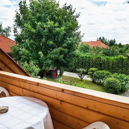 Lägenhet Alina Apartmanhaz *