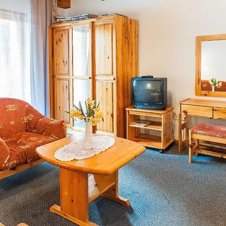 Alina Apartmanhaz *